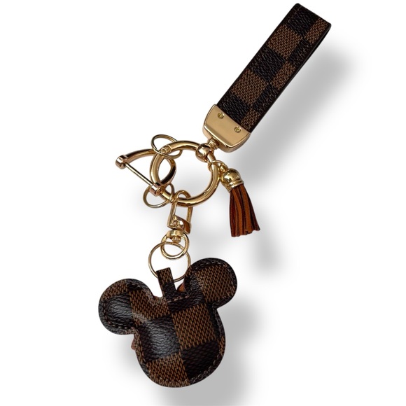 SOLD OUT! Mickey luxury keychain - Picture 3 of 3